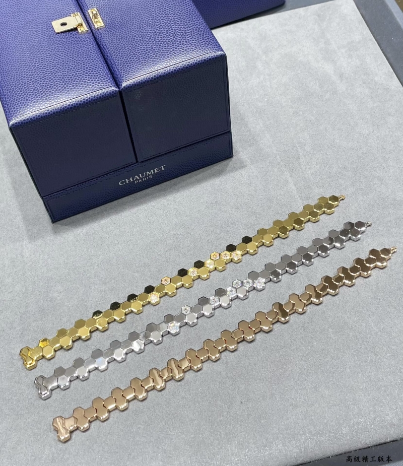 CHAUMET